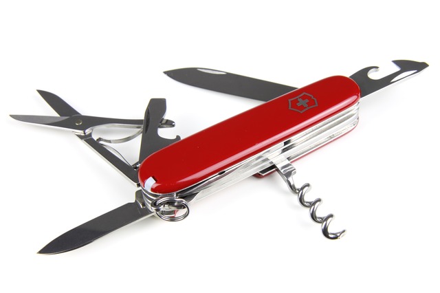 every-manly-man-should-carry-a-swiss-army-knife