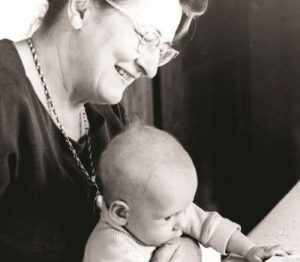Mary Ainsworth worked from 1950 to 1956 at the London Tavistock clinic. in London she was supervised by John Bowlby, the 'father' of attachment theory.